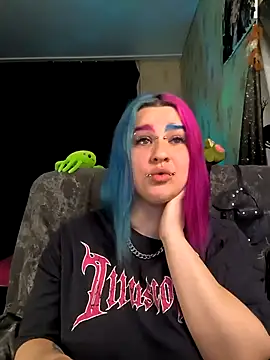 NeonNectar_ Chat XXX in diretta