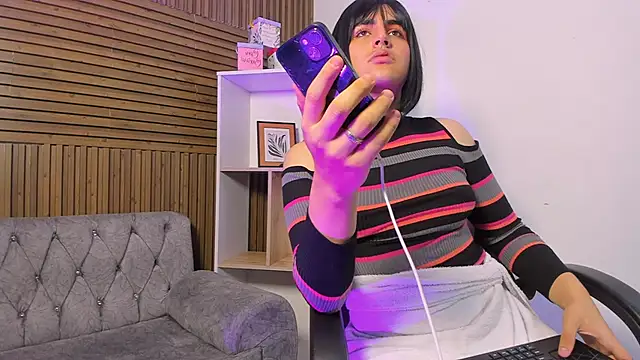 noahWolff_: вебкам-шоу