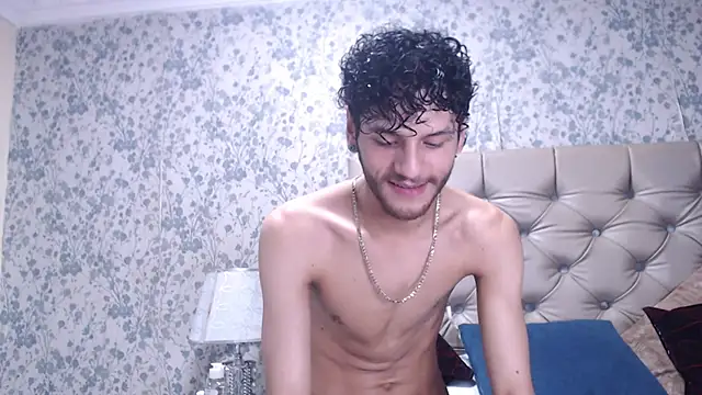 LuckySammerのライブXXXチャット