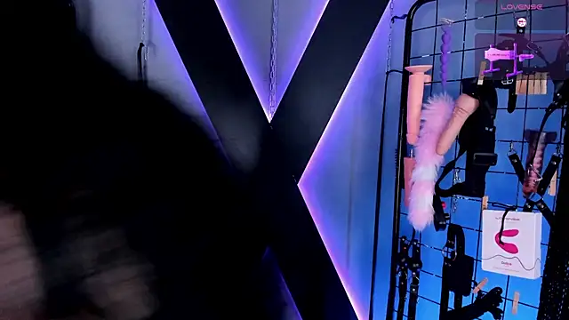 Victorya_Emily_BDSM Webcamshow