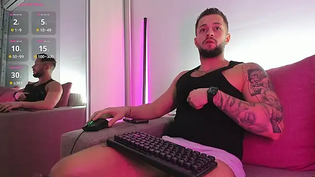 nicholasX1 Live XXX-Chat