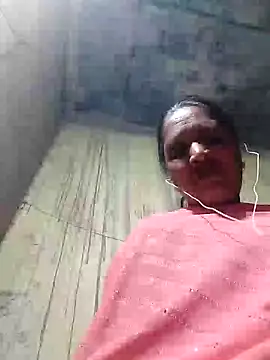 Loomaraj Show in webcam