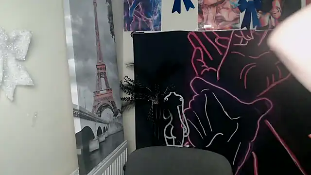 XXX chat uživo modela StellaCRL