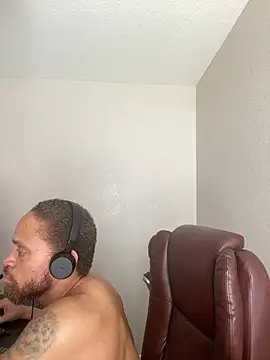 Fathero1time Live XXX-Chat