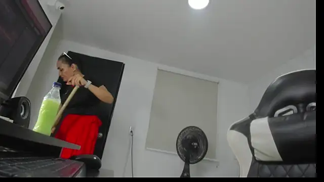 yulitza1025: απευθείας συνομιλία ΧΧΧ