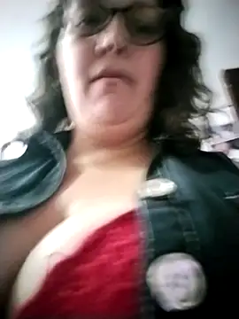 _Saraqueen – Naživo XXX chat