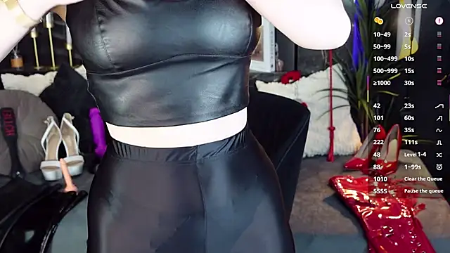 MistressDarsy Chat XXX live