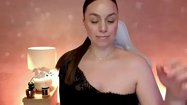 MilaFleur Chat XXX live