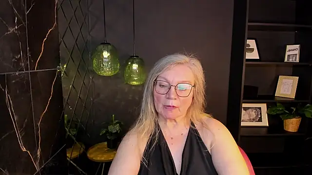 NataliMellow: онлайн-секс-чат