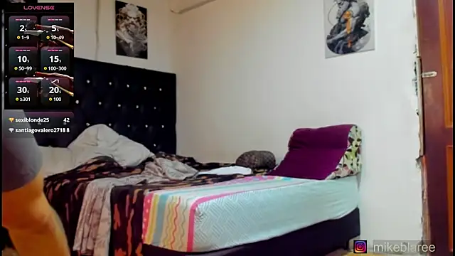 Chat +18 de mikeblaree ao vivo