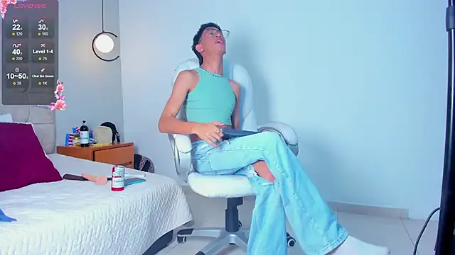 twink_royale18 Webcam Show