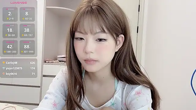 Xiaorui-n Live XXX chat