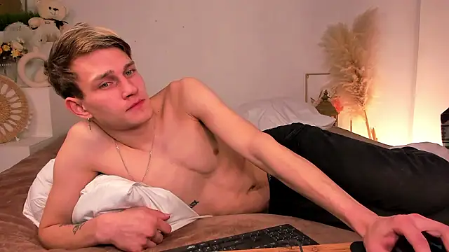 Chat XXX en directo de Volan_Starts