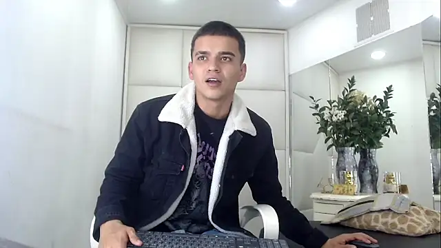 SanttiiBuckn Live XXX chat