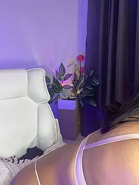 Chat XXX en directo de Silvanna-Moree