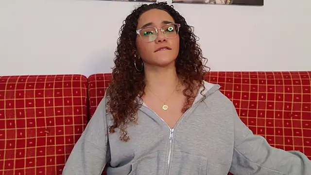 Taylor_Tina Chat XXX in diretta