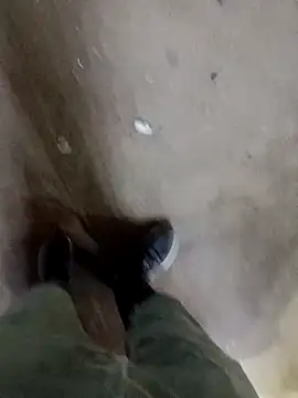 Rocky-badboy_cum4me: διαδικτυακό σόου στην κάμερα