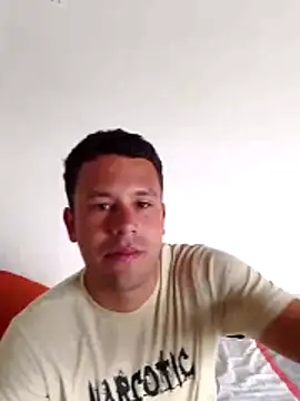 Ferrandiz23's Live XXX Chat