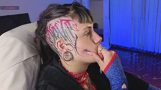 Chat +18 de _sharlotte777 ao vivo