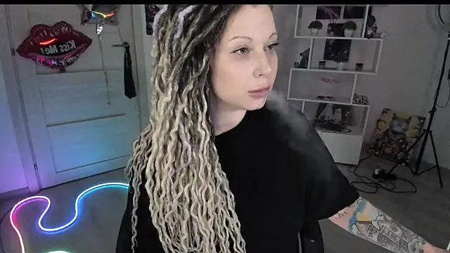 HoneySallyMoore 即時 XXX 聊天