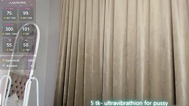 Luna_Vibee's Live XXX Chat