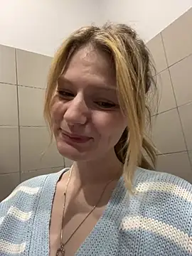 دردشة MaryHiggins الجنسية المباشرة