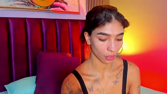 دردشة LauraAristizabal الجنسية المباشرة