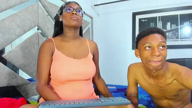 Онлайн чат XXX EvaxEmma