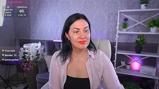 VelvetLuck live XXX chat