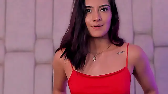 Show modela KatherineRuiz_ na web-kameri