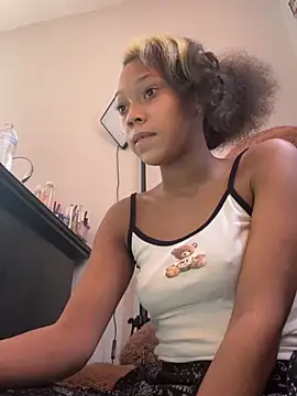 Tamiii420: вебкам-шоу