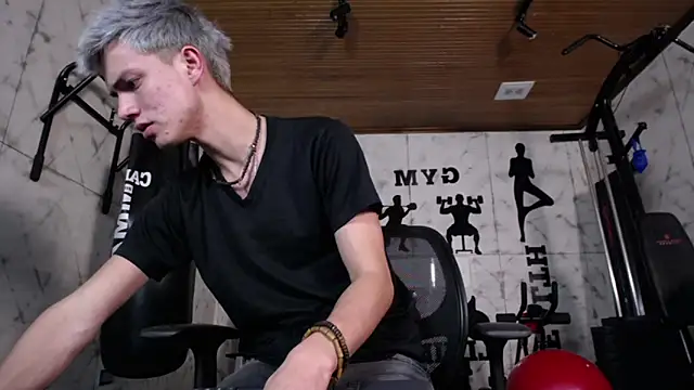 nicktorn: απευθείας συνομιλία ΧΧΧ