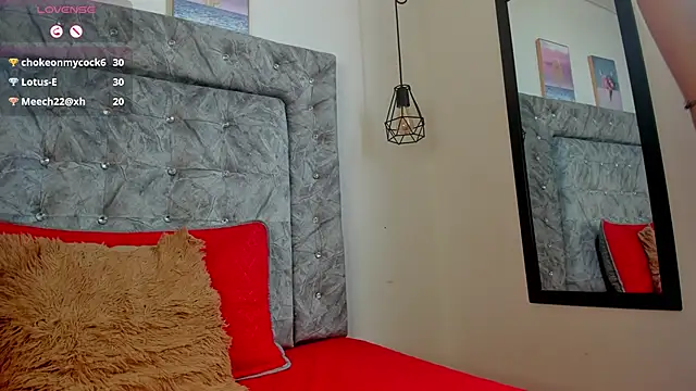 Natalye_23のライブXXXチャット