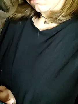 Aashikalaa Chat XXX in diretta