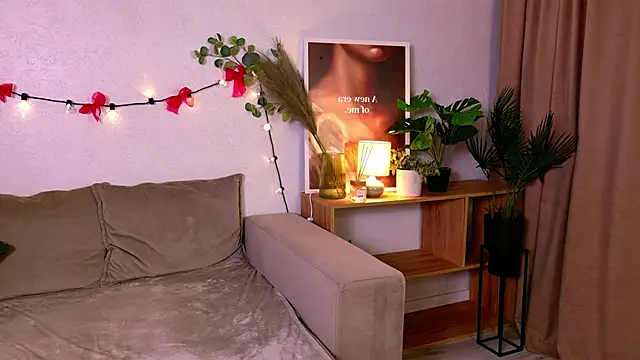 FieryPolly Adlı Modelin Canlı XXX Sohbeti