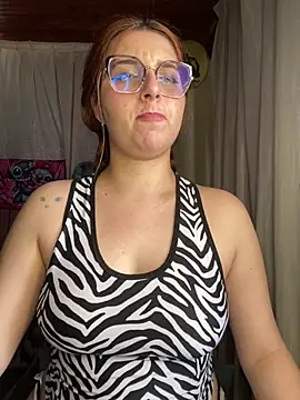 Chatroom XXX en direct de CoraVibes