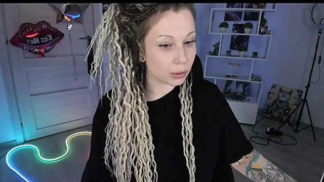 XXX chat uživo modela HoneySallyMoore