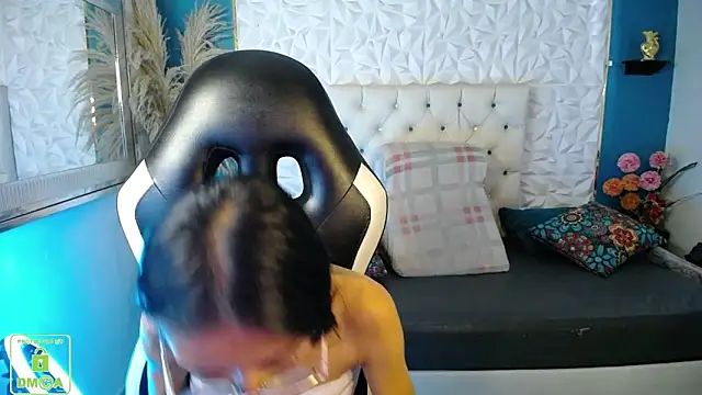 NathaliaSweet_11: онлайн-секс-чат