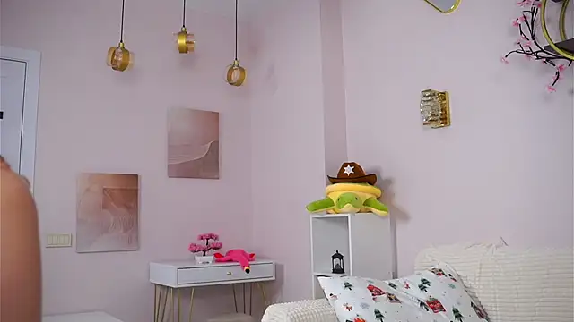 SunnivaCovil Live XXX Chat