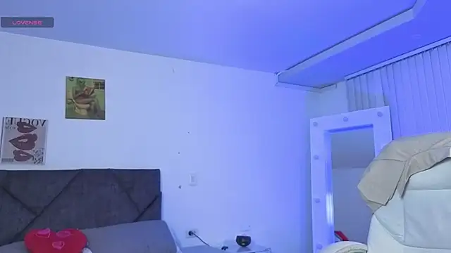 Czat XXX na żywo – _sharlotte777