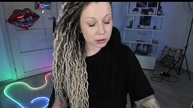 HoneySallyMoore Live XXX Chat