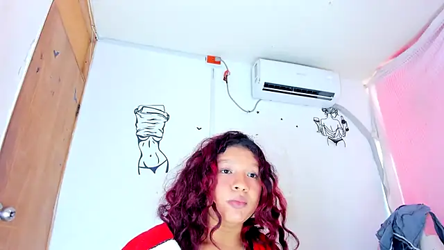 Chat XXX ao vivo de Emily_Coper18