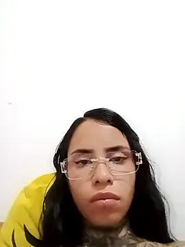 cristal__ksのライブXXXチャット