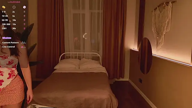 EmiliaDreamsn Live XXX chat