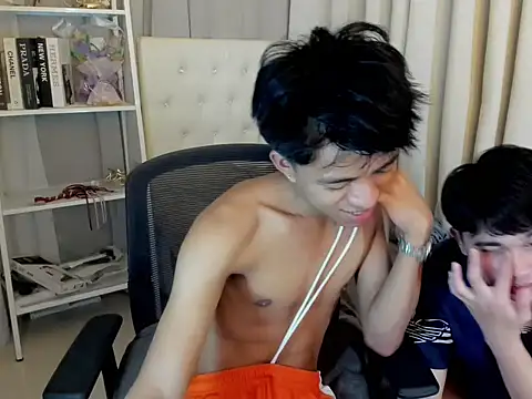 davincihugecock 即時 XXX 聊天