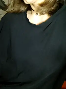 Chat +18 de Aashikalaa ao vivo