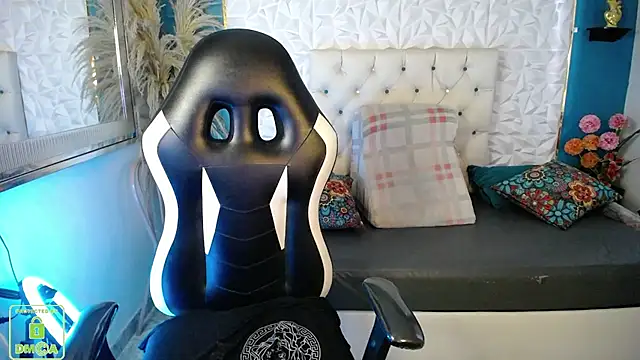 Chat +18 de NathaliaSweet_11 ao vivo