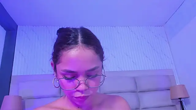 CarolineFyre Live XXX Chat