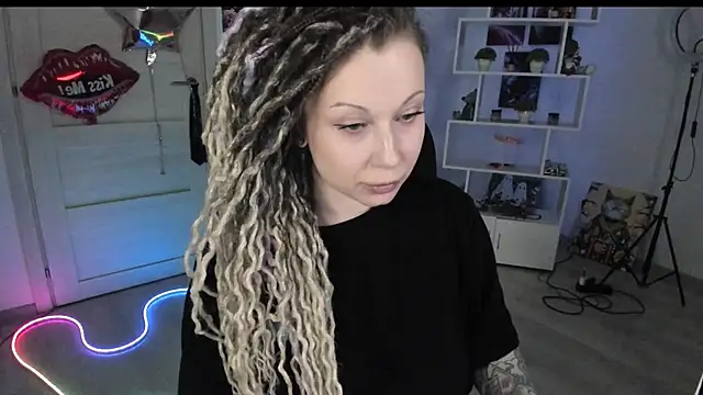 HoneySallyMoore Chat XXX in diretta