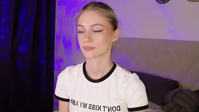 Chat +18 de GabriellaOlsen ao vivo